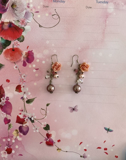 Boucles D'oreilles Créoles Argentées Avec Perles émaillées Roses - 4cm - Fait Main