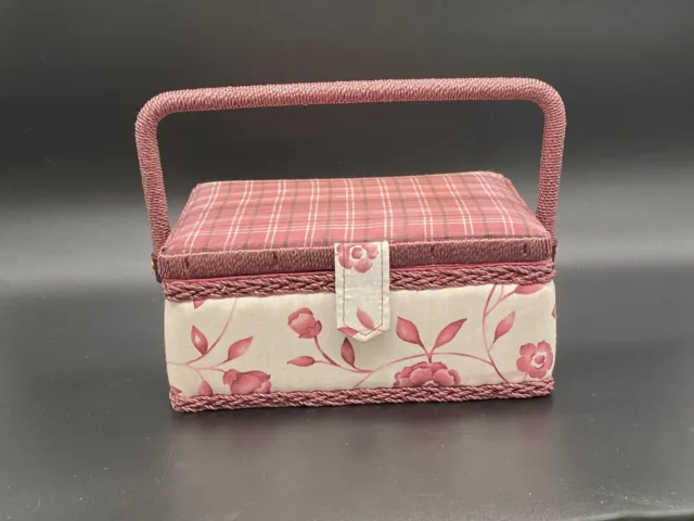 SMALL WICKER / WOOD SEWING BOX W/ HANDLE FLORAL FABRIC 9” X 6” X 4” Red Ivory