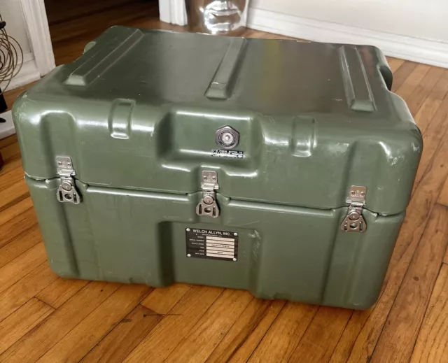 Hardigg Case Pelican Medchest Military Footlocker Case Weather Tight