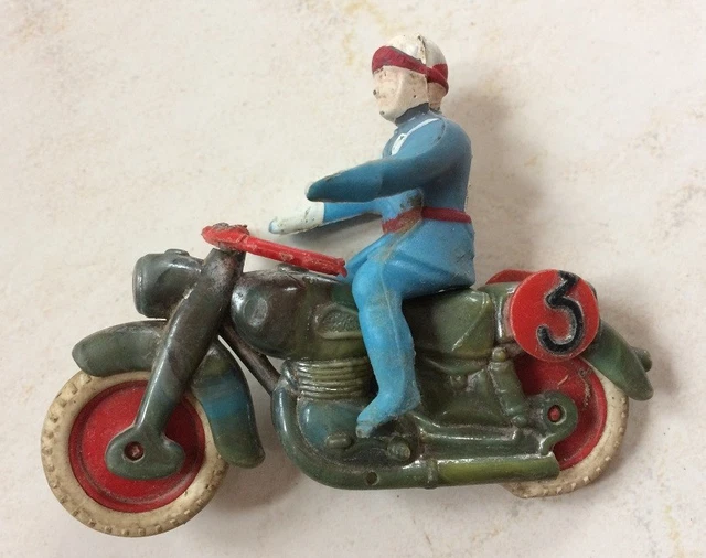 Moto type Minialux avec motard