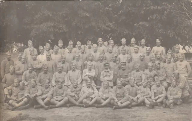 X484 CPA MILITARIA carte photo - groupe militaires 4 eme regiment de cuirassiers