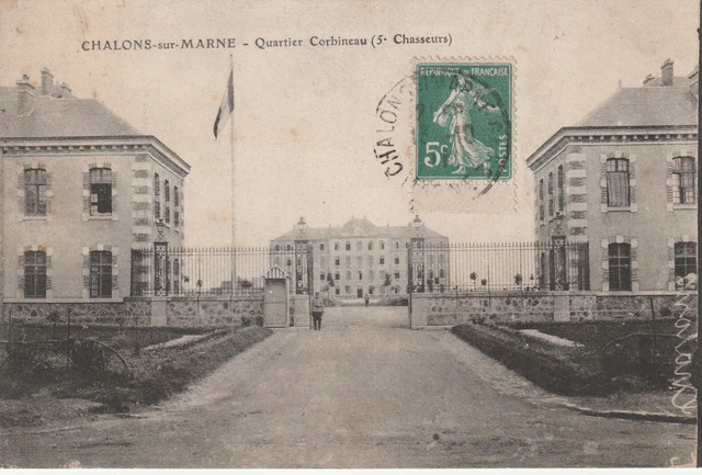 CPA 51 CHALONS sur MARNE Quartier Corbineau (5e Chasseurs )
