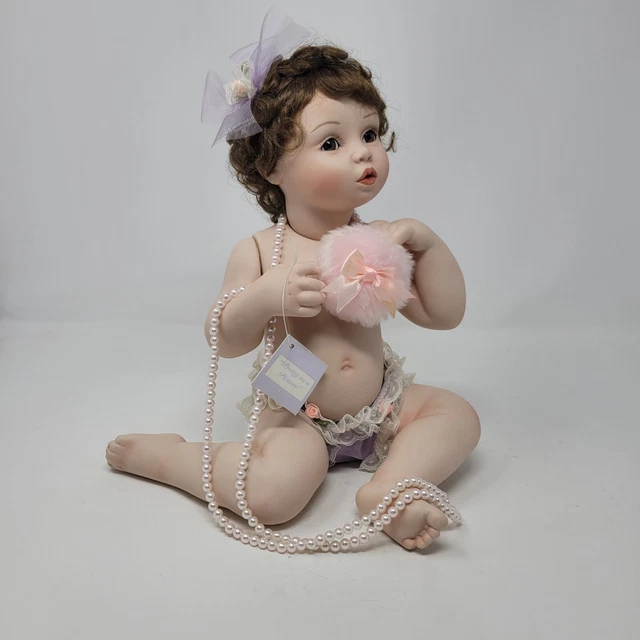 Vintage 1995 Ashton Drake "Pretty as a Picture" COA #3117FA Retired No Mirror Vintage 1995 Ashton Drake "Pretty as a Picture" COA #3117FA Retired No Mirror