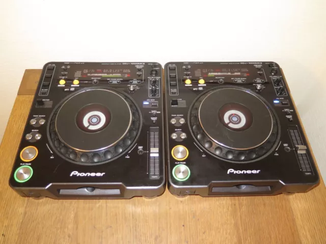 2 x Pioneer CDJ-1000MK3 DJ CD/MP3 deck - PAIR / BOTH WORK WELL