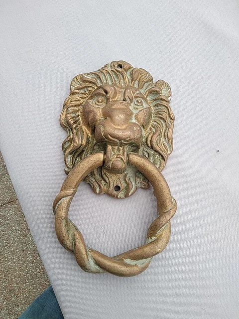 Superbe Ancien Heurtoir De Porte En Bronze Tête De Lion Et Anneau Torsadé