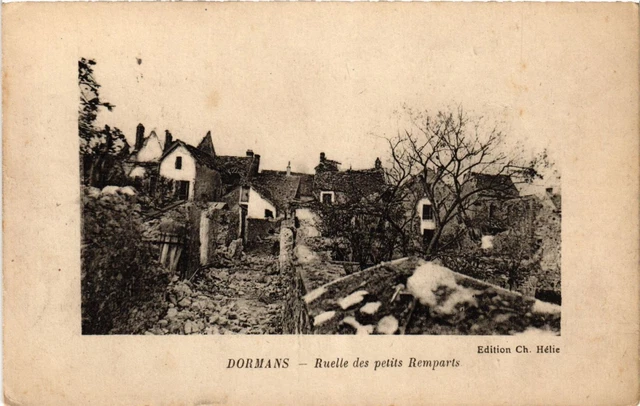 CPA AK Militaire - Dormans - Ruelle des petits Remparts (695669)