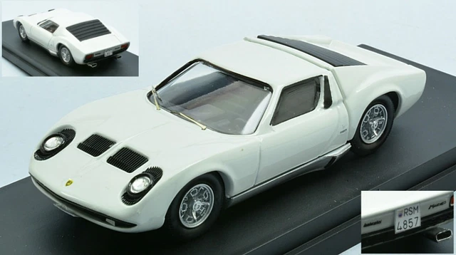 Lamborghini Miura Roadster (1968) 1/18 GT SPIRIT Blue/Black Blue/Black