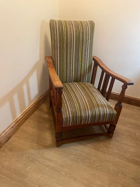 Art deco store reading chair