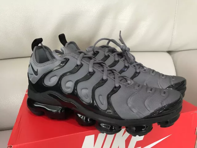 NIKE AIR VAPORMAX Plus Rare Trainers UK 9 BNIB Grey Black VM