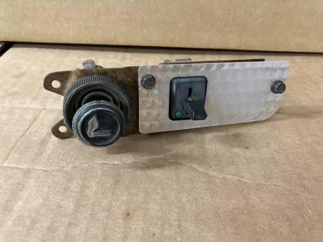 1970 - 1981 Pontiac Trans Am Formula Dash Cigarette Lighter Defrost Switch Gm 79
