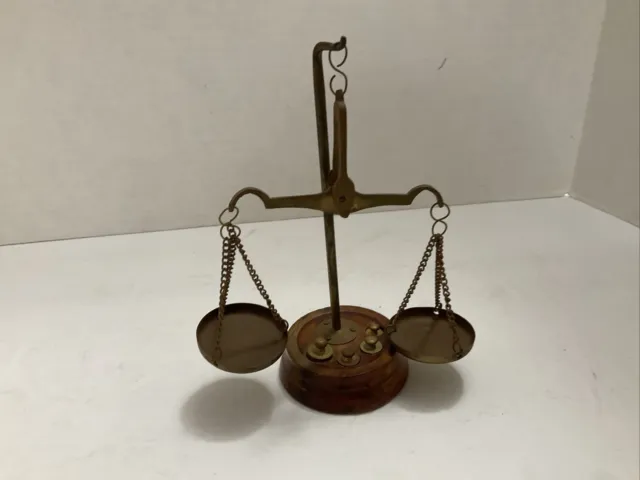 Solid Brass / Wood Small Weighing Scale With  Weights Great Collectible