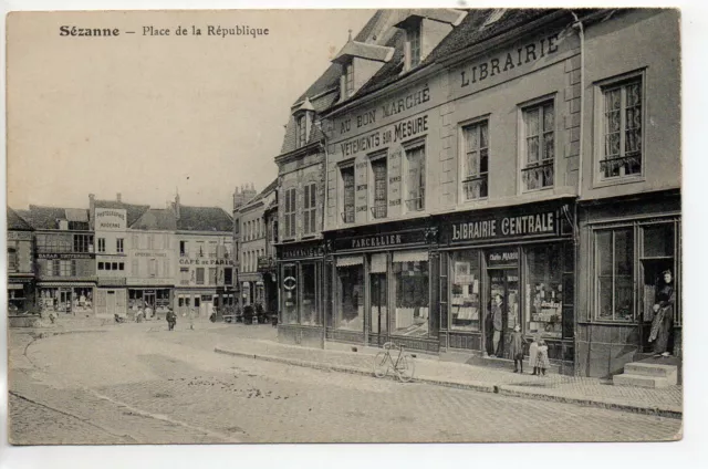 SEZANNE - Marne - CPA 51 - La Place de la République 7 - Central Bookstore