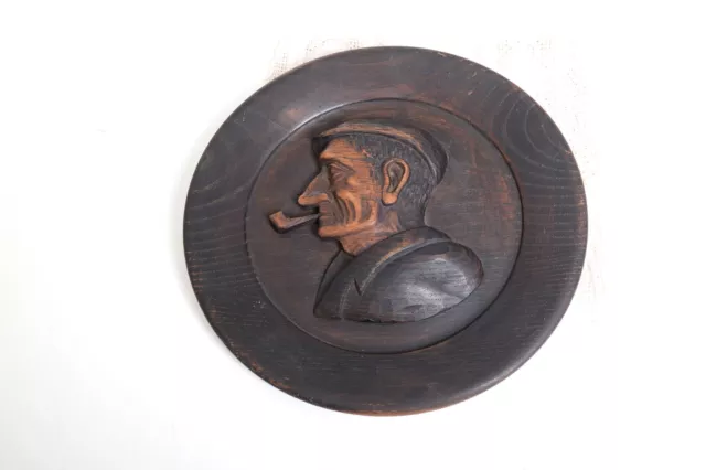 Antiguo Plato madera tallado para colgar pared hombre fumando carved wood wall