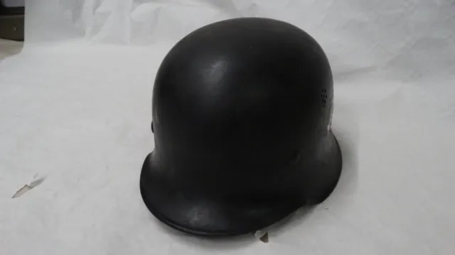 Alter Stahlhelm Militär Weltkrieg Helm Gebraucht