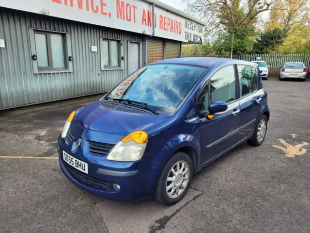 Renault Modus Automatic for spares or repair
