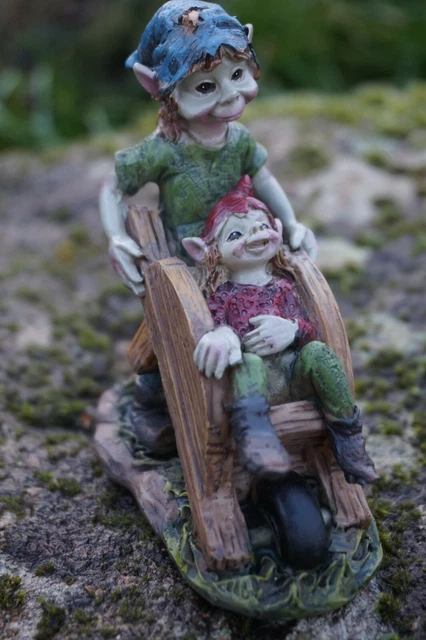 Figurines Décoratives Troll, Miroir, Pomme, Korrigan, Elfe Et Pixie - Lot Promo Neuf