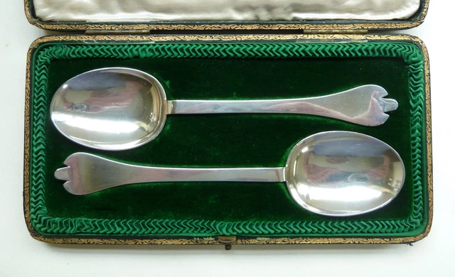 Antikes Paar englische Sterlingsilber Vorlegelöffel im Originaletui London 1910