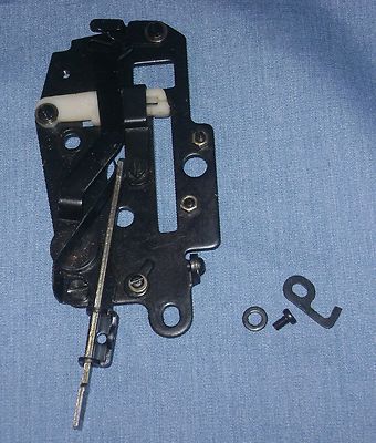 Singer Sewing Machine 1425N,1425G,1425U Part 409665 Head End Plate Buttonhole