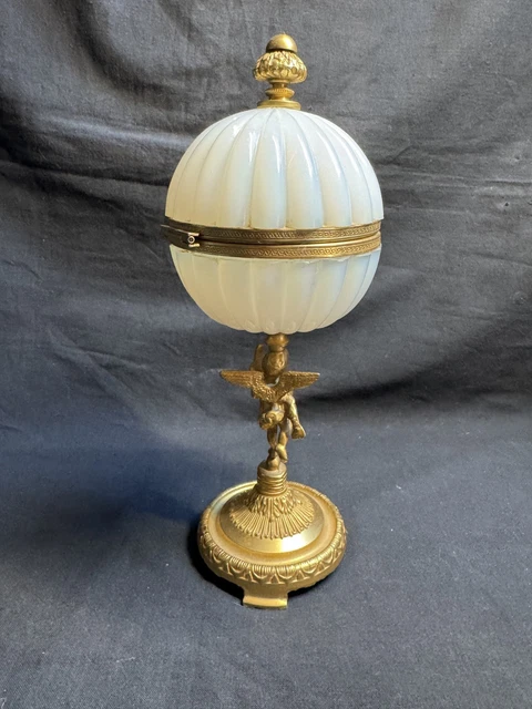 Opaline Menu BOITE, BONBONNIÈRE EN opaline boule de savon et bronze doré XIXème EUR ...