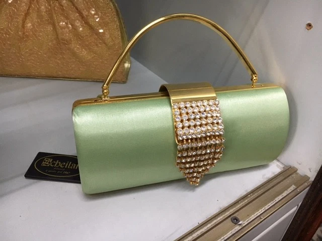 Pochette verde acido 2025