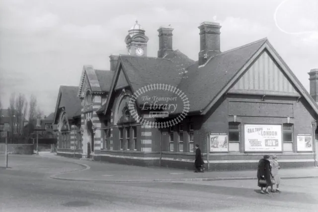 PHOTO BR British Railways Station Scene - BEXHILL WEST 1954
