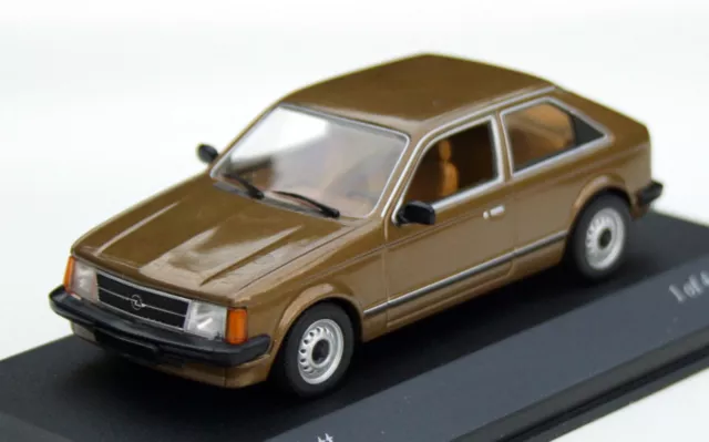 Opel Kadett D 3-türig Bj. 1979-1984, haselbraun-metallic, Minichamps im M. 1:43