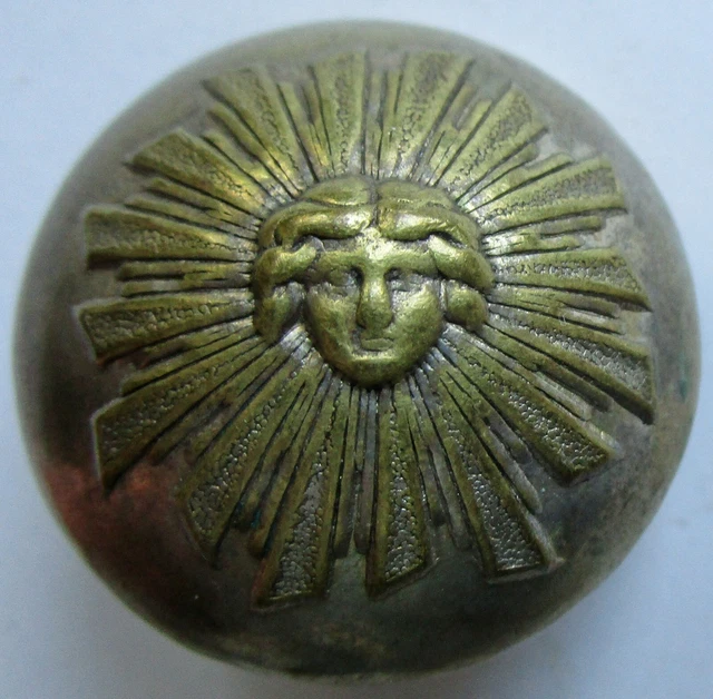 Bouton bombé en métal :Garde Nationale de 1830 à 48,(ancien garde Roi), 29 mm