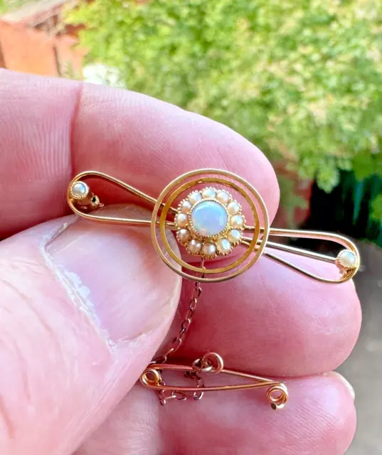 15ct Gold Edwardian bar brooch - Opal - Seed Pearls