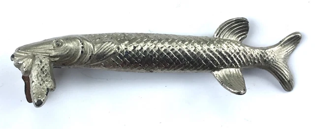 ANCIEN PORTE-COUTEAU LE Brochet Aux Poissons Dans La Gueule Pêche Pike Fish EUR 30,00 - FR