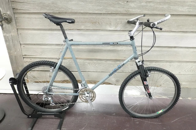 Old mongoose deals mountain bikes