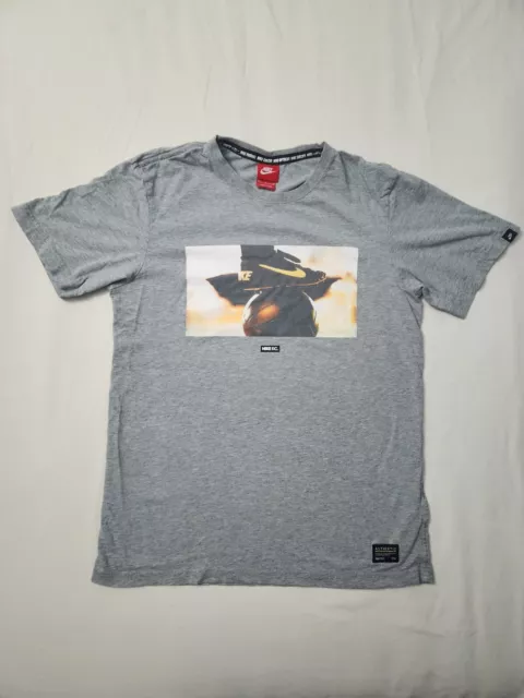 Nike F.C. 1994 Vintage Boot & Ball Graphic Grey Tshirt Size Medium Soccer