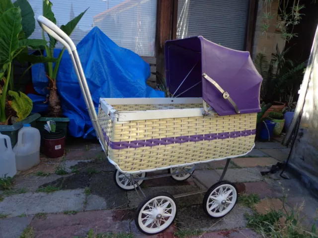 DOLLS PRAM WICKER TYPE 1950's ERA ? ? VINTAGE ANTIQUE NICE CONDITION