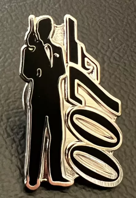 James Bond 007 Classic Silhouette Souvenir Enamel Pin Badge - Cos Play