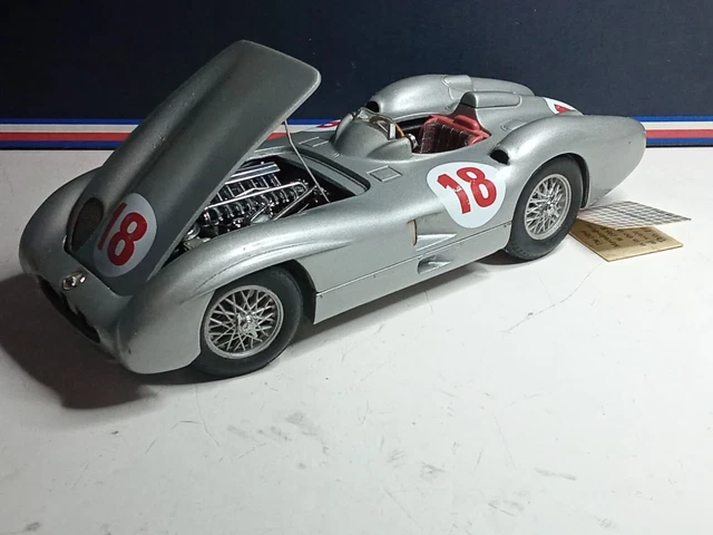 Franklin Mint 1:24 - Modèle réduit - Mercedes-Benz W196R