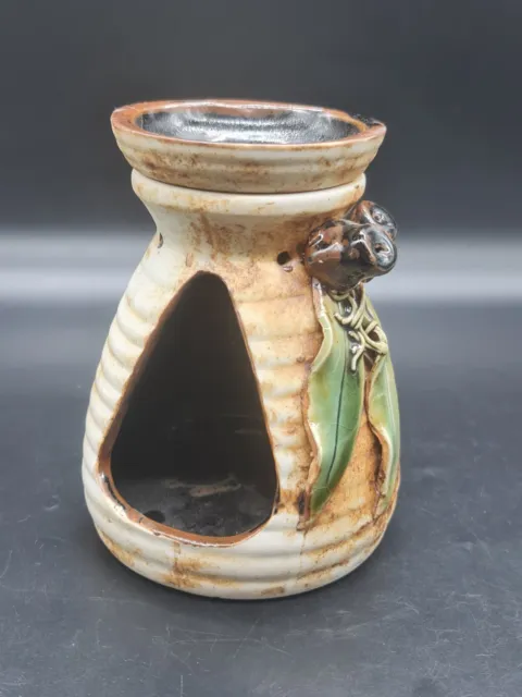 Vintage Australian Pottery Candle Holder Gum Nut Leaf Glazed Great Condition