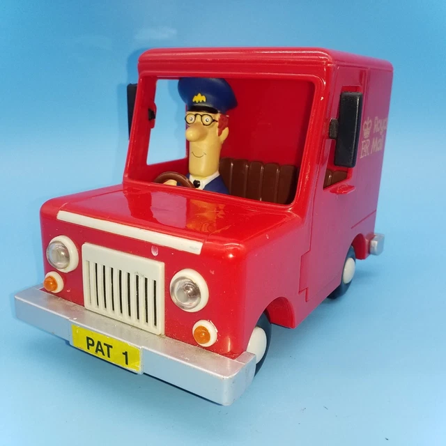 2003 VERSION POSTMAN Pat Van With Postman Pat Excellent Condition 