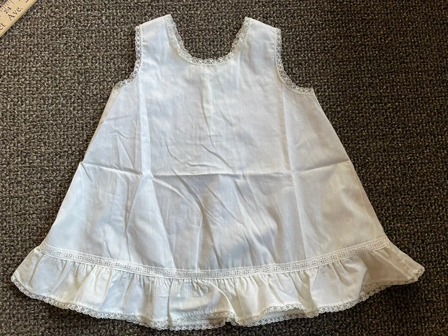 Vintage 1960's Your Majesty 3T Girls Slip Lace Precious Beautiful