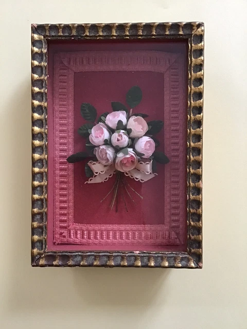 Cadre Photo Ancien Bombé Ovale En Celluloïd, Motif Bouquet De Fleurs, Rare