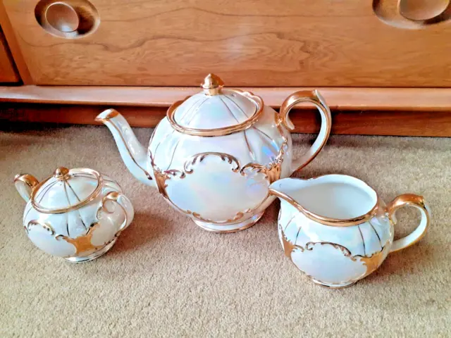 Stunning Vintage "Sadler" Teapot,Sugar & Milk Jug- Pearlescent Iridescent & Gilt