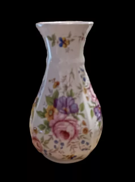 Fenton Bone China White Floral Vase 6" Tall Preloved VGC