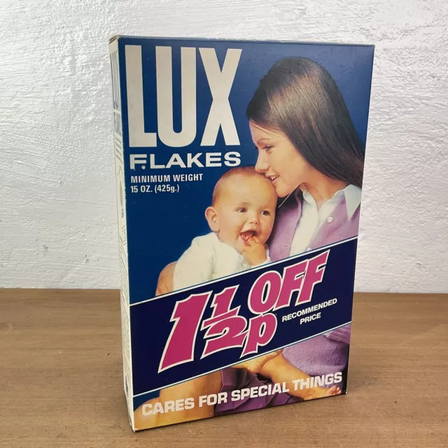 Vintage Original Lux Flakes 15oz Box Laundry Powder 1970s