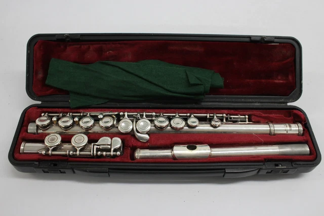 Yamaha Flute In Hard Case 211SII