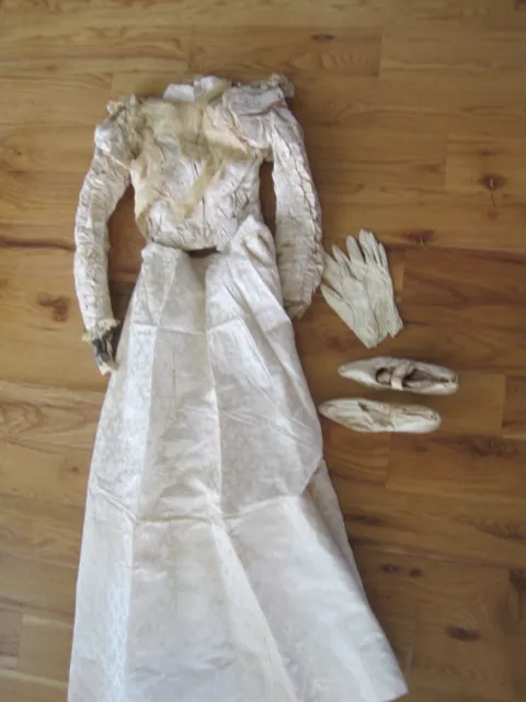 French Silk Lace Wedding W/ Train Dress New Orleans Edwardian W/ Shoes Gloves