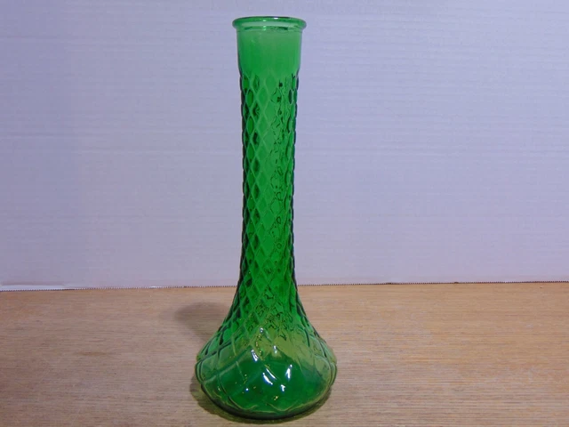 Hoosier Glass 4092 Quilted Diamond Pattern Green Glass Vase 9"