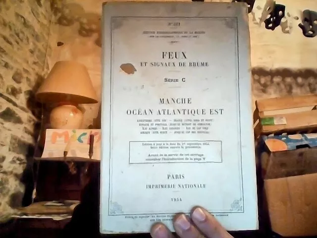 Feux et signaux de brumes. Série C Manche, océan Atlantique Est 1954 + fascicule