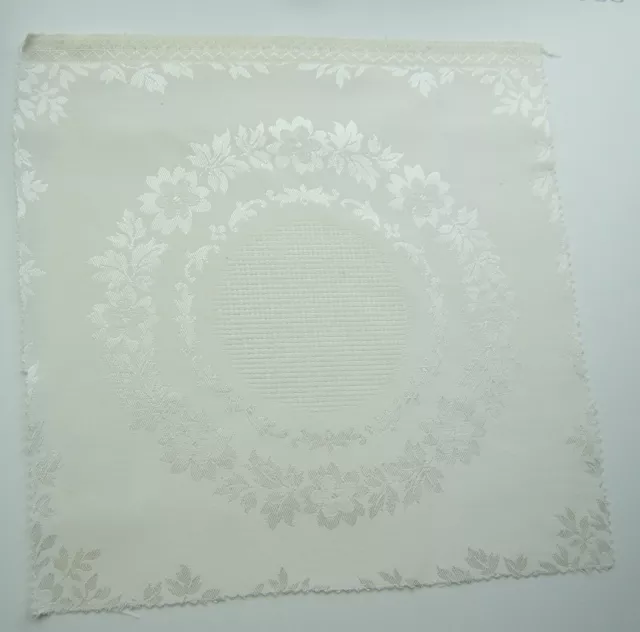 Damask Cushion Front with Aida Panel for Cross Stitch Cream 30x30cms Zweigart 3