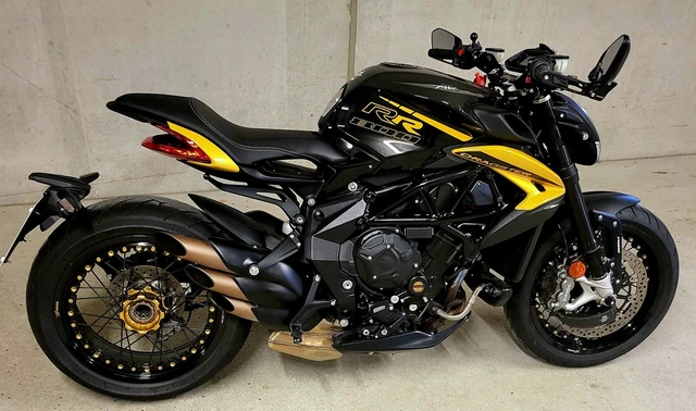 Naked Bike MV Agusta Dragster 800rr SCS