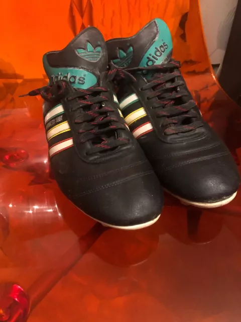 Chaussure Football Vintage Crampon Moulé Adidas 43 1/3 Mundialito Shot