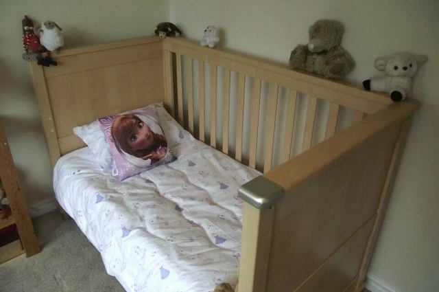 Modensa shop cot bed
