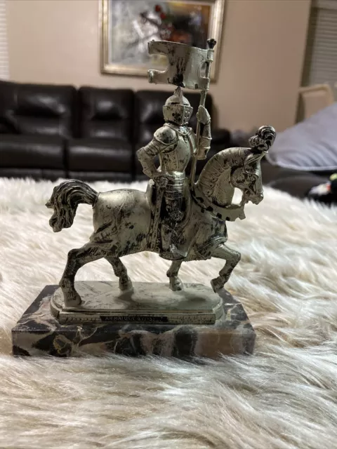 Depose Italy 115 Armatura XVI SEC Medieval Knight 6 1/8" Statue w/Horse Figurine